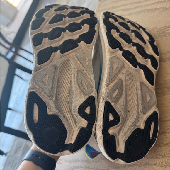 Hoka One One Men's Clifton 9 Sz US 11.5 Running Shoes - Picture 4 of 5